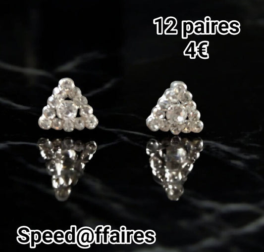 Lot de 12 paires de boucles d'oreilles 'triangles' - 34Y