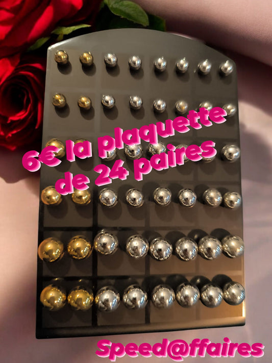 Lot de 24 paires de boucles d'oreilles avec petits strass - 52E