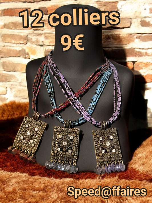 Lot de 12 colliers - 54A
