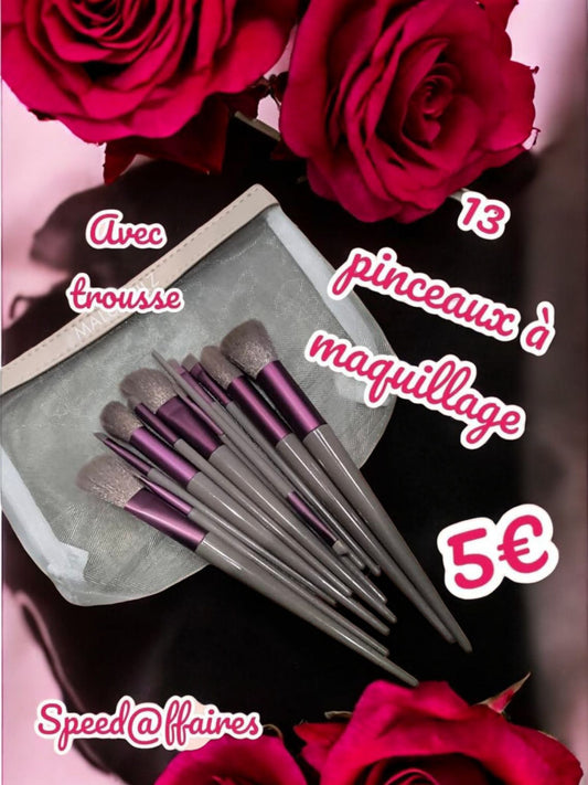 Lot de pinceaux de maquillage + trousse - 73